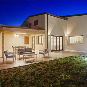 Two 3 bedroom villas with private pools, Alcamo, each sleeps 6-7